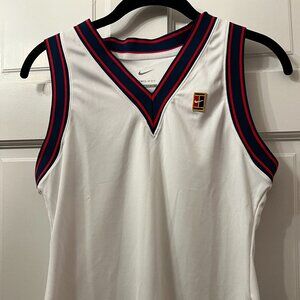 Nike dri-fit tennis / golf tank (S, slim fit)